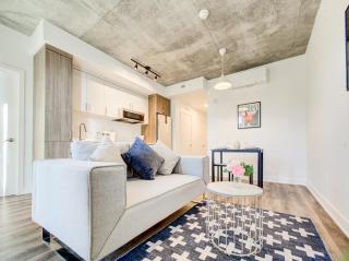 Bright 1BR Montreal - Near Metro & Downtown - 0