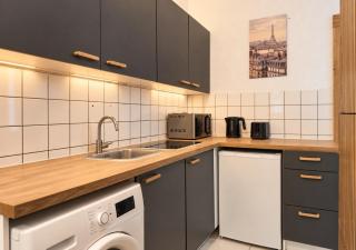 Stylish 2-Room Apartment for 8 near Hauptbahnhof - 3