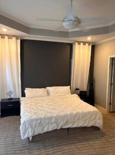 Quiet 3BR Stay Near 430 - 7