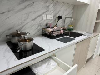 BAYSUITES LIKAS Family Room - 3