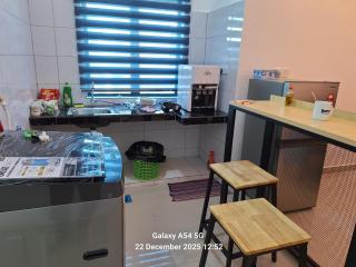 Unit 132B - JHC Homestay Puncak Iskandar - 1