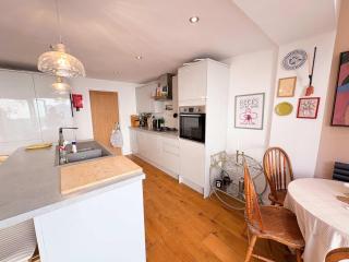 Harbourside Haven - Two bedroom House - 5