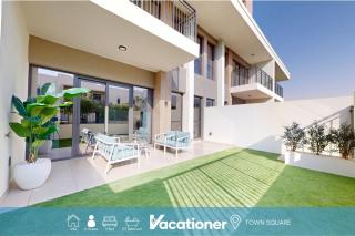 Vacationer Holiday Homes l Family-Friendly 3 Bed Villa l Private Garden - 0