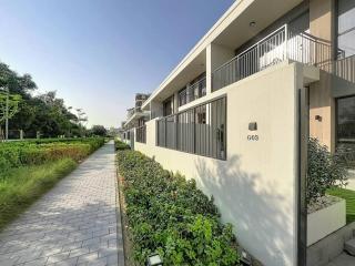 Vacationer Holiday Homes l Family-Friendly 3 Bed Villa l Private Garden - 1