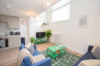 Spacious 1BED Mezzanine Apartment in Central Leeds - 5