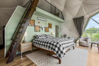 Wander Inn - Glamping Dome w/ Private Hot Tub - 4