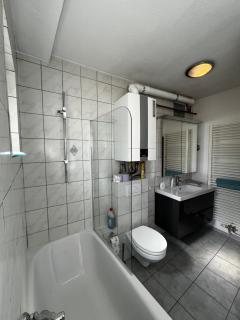 Zentrales 3-Schlafzimmer-Apartment in Würzburg-Hdf - 2