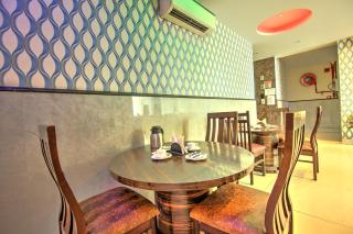 Hotel Vikrant Plaza - 4