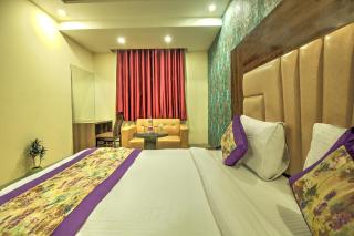 Hotel Vikrant Plaza - 1