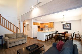 Forest Trails 9 - Walk or Shuttle to Skiing, Fireplace, Private Garage, Free Parking - 2