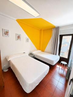 Roomin Hostel - 5