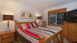 Mountain Star 1 | Mountain Townhome with Hot Tub, 100m from Slopes, Free Village Shuttle - 7