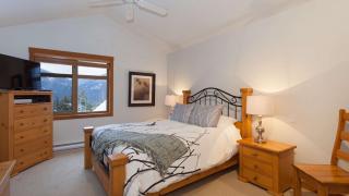 Mountain Star 1 | Mountain Townhome with Hot Tub, 100m from Slopes, Free Village Shuttle - 2