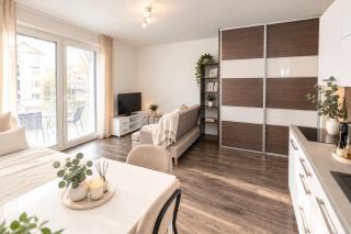 ALURE RESIDENCES 14 & 24h self check-in, private parking in front of the apartment building included, new building, CITY CENTER - 5