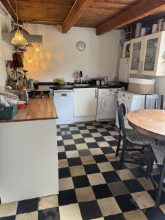 Lovely cottage by the seaside - 4