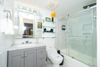 Spacious 3BR Condo - 5
