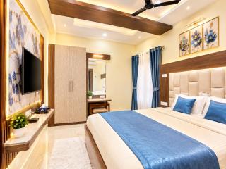 Hotel Shriyam Nadni Grand Near Vishwanath Temple# Resturent and Lift Facilities - Fully Air conditioning Rooms - 9