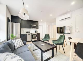 Central 2BR Montreal - Near Bell Centre - 9