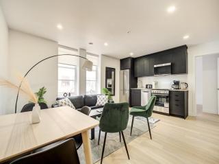 Central 2BR Montreal - Near Bell Centre - 2