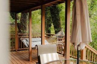 Waterfront Lake Views Villa with Hot tub in Hocking Hills - 4