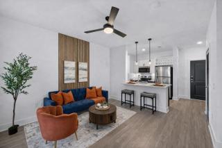 Modern 1BR Apartment with Patio, Pool, Gym and Wi-Fi - 9