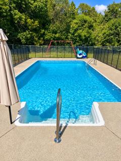 Country Getaway with Pool, Hot Tub, Star Wars Movie & Game Rooms! - 9