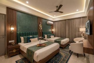 Hotel Sky International Near Airport - 2
