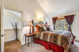 Luxury 3 Bedroom Townhouse Next To Keystone Lake, Free Shuttle, Hot Tub And Sauna - 2