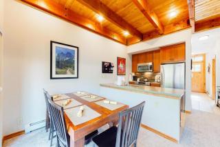 The Seasons Keystone 2 Bedroom In Lakeside Village - 6