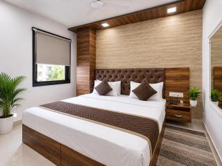 Hotel BellMount Suite Near Delhi Airport - Free Airport Pickup & Drop - 4