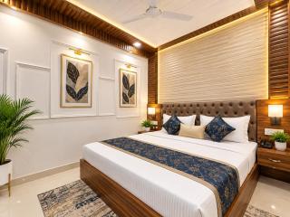 Hotel BellMount Suite Near Delhi Airport - Free Airport Pickup & Drop - 1