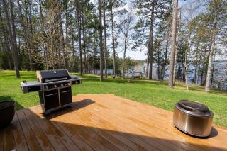 Spacious Luxury Lodge with Lake Views, Sleeps 15, Upgraded Amenities CB15 - 8