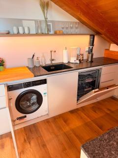Design loft with air conditioning and high-end kitchen - 5