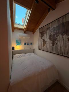 Design loft with air conditioning and high-end kitchen - 4