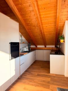 Design loft with air conditioning and high-end kitchen - 3