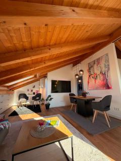 Design loft with air conditioning and high-end kitchen - 0
