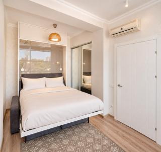 Cozy & Panoramic Apartment - 3