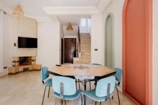 Chic Villa - Shared Pool - Wi-Fi -Parking - 3 Bedrooms - 1