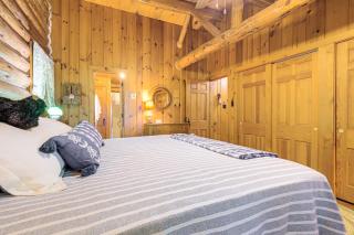 North Woods Log House w/ Exceptional Privacy! - 1
