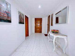 Charming three-bedroom apartment located in the historic walled city center of Cartagena - 1