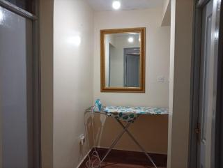 Mfalme House, Ngoingwa Estate, 100 Metres from Thika-Mangu Rd, Close to Thika City Centre - Free Parking, Fast Wi-Fi, Smart TV, 2 Bedrooms Perfect for a Family of 2-4 Members - 1