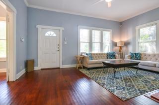Quaint North Campus Bungalow Minutes From Downtown - 6