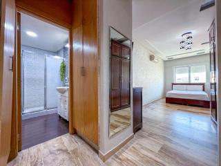 Spacious & chic - 3 min from Casa City Finance " CFC " - 6
