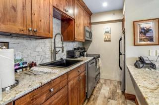 Ski In, Ski Out 1 Bedroom Condo At The Eagle Bahn Gondola - Vail - 5