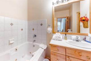 Family - Friendly 3 Bedroom In River Run Village With Mountain View - Keystone - 2