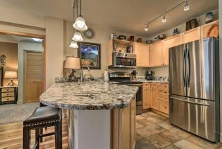 Premier 2 Bedroom Mountain Condo In River Run Village With Expansive Mountain Views And Walking Distance To Ski Slopes - 4