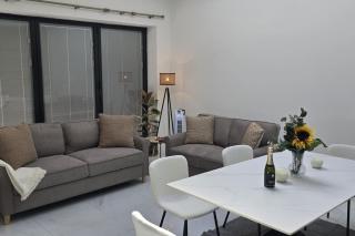 SAV Stays 5 Bedroom Large Family home Birstall, Leicester - 7