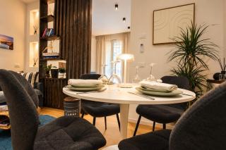 Brother's Luxury Apartment - 3