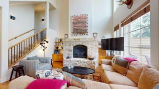 Central Park Townhome 26 - 9