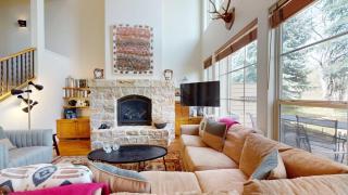 Central Park Townhome 26 - 6